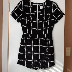 JOA Romper Black and White